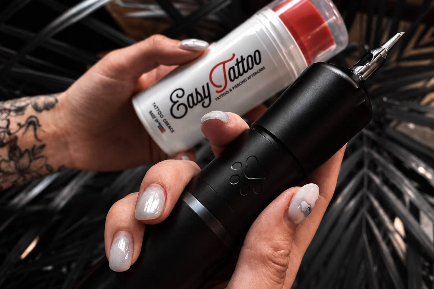 Permanentinio makiažo aparatas ir Easy Tattoo priežiūros priemonė