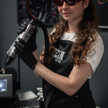 lazerio įranga tatuiruočių ir permanentinio makiažo šviesinimui