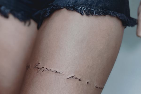 Tatuiruotės ant kojos moterims