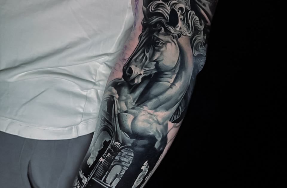 Tattoo sleeve