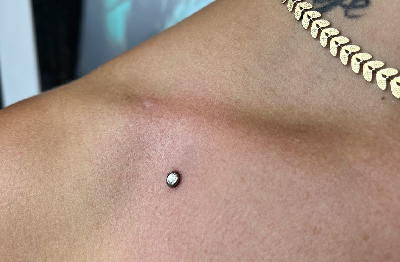 Microdermal piercing