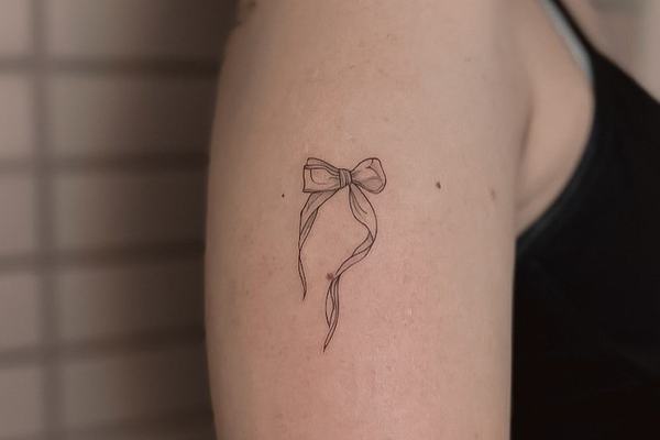 Mažos tatuiruotės moterims ant rankos