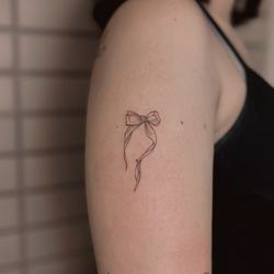 Mažos tatuiruotės moterims ant rankos